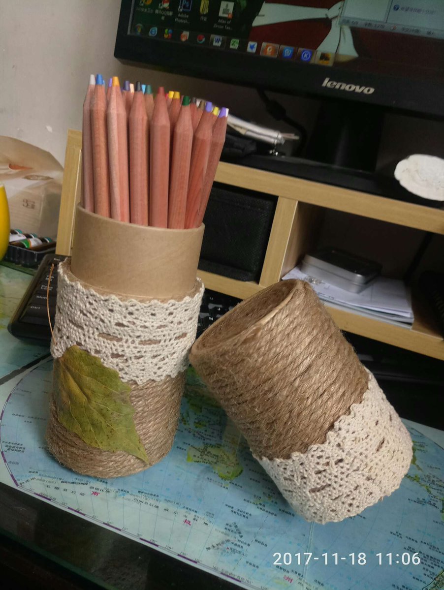 tinyp769514's tweet photo. Turn an old mason jar into a cute pencil holder with just some paint and twine—trash to treasure in 5 mins! https://t.co/fFDAheoVRK