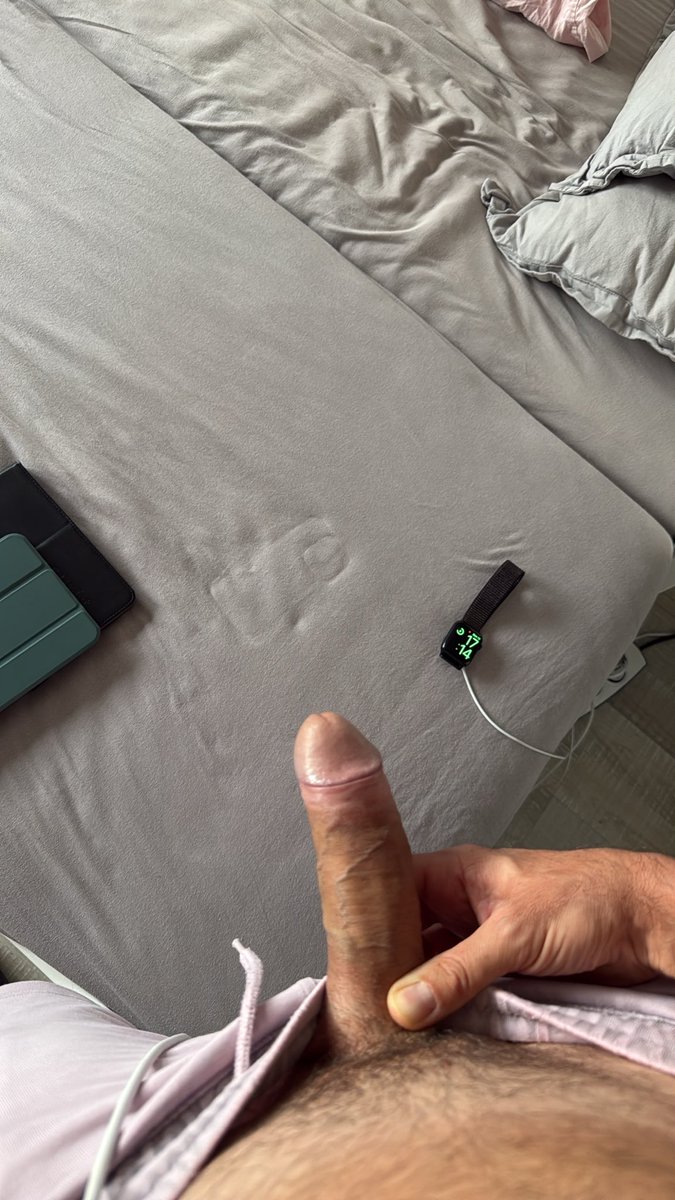 Anonyme_stew's tweet photo. Mon état après avoir unlocked la dernière photo de @juniorballster et @JoUnlocked 🥵🍆🔥 https://t.co/JGGhm6N5oc