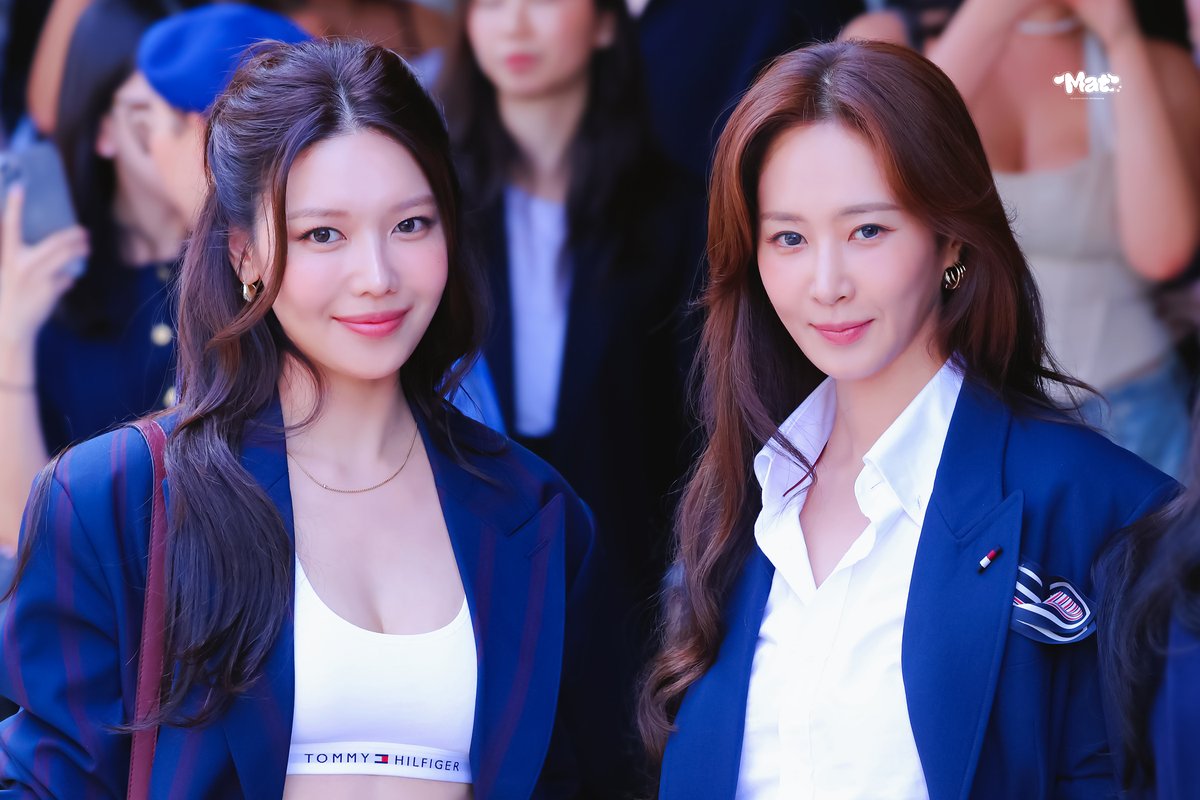 mat_csy's tweet photo. 260910 뉴욕패션위크 타미힐피거 출근 HQ   

#효리수 #김효연 #권유리 #최수영 https://t.co/9xlPB6s0oE