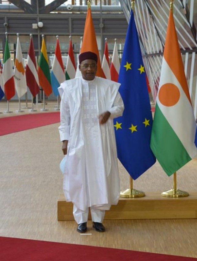 AtipikTv's tweet photo. Intervention militaire algérienne au Niger : quelles réactions à Bruxelles et à l'échelle européenne ? 
https://t.co/UE8tKunfuU https://t.co/sveQuojTzX