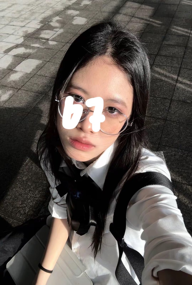 mochueonbah's tweet photo. มองด้วย
#weveselcaday https://t.co/Wvl9abohd2