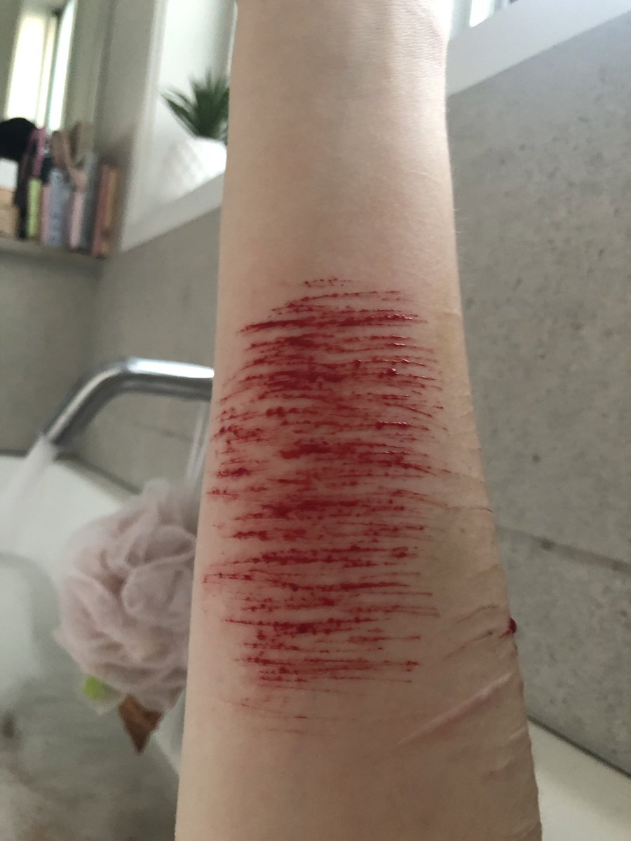 pupvinn's tweet photo. first catscratch sesh in yrs 

SFX HALLOWEEN MAKEUP!!! https://t.co/VQ3BwyKWAU