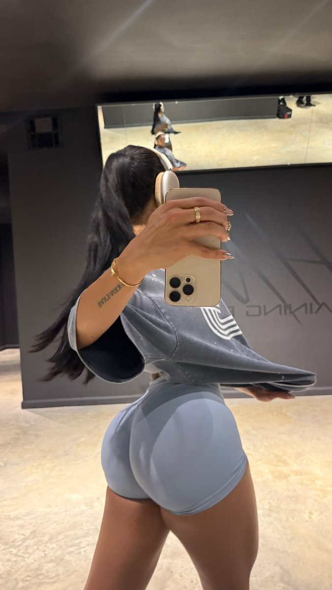 Sarahbadaraaa's tweet photo. plump https://t.co/1QW2uOBPZ9
