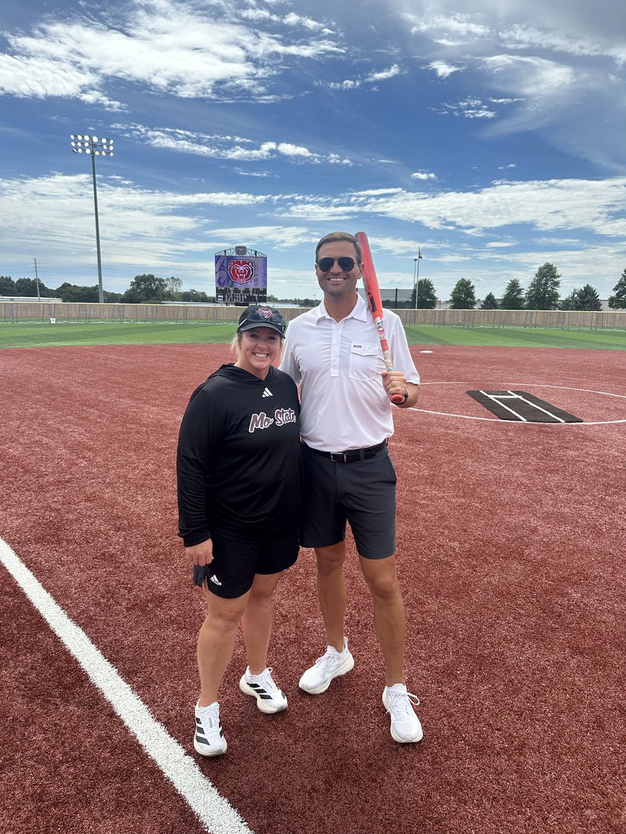 MoStateSoftball's tweet photo. We want to say a huge thank you to @CoachCaseyWoods for being our special guest hitter at today’s Hit-A-Thon! 

The swing looks good, Coach! 🥎🏈

#GoBears | #NoStateLikeMoState https://t.co/HUr8HyKCeb