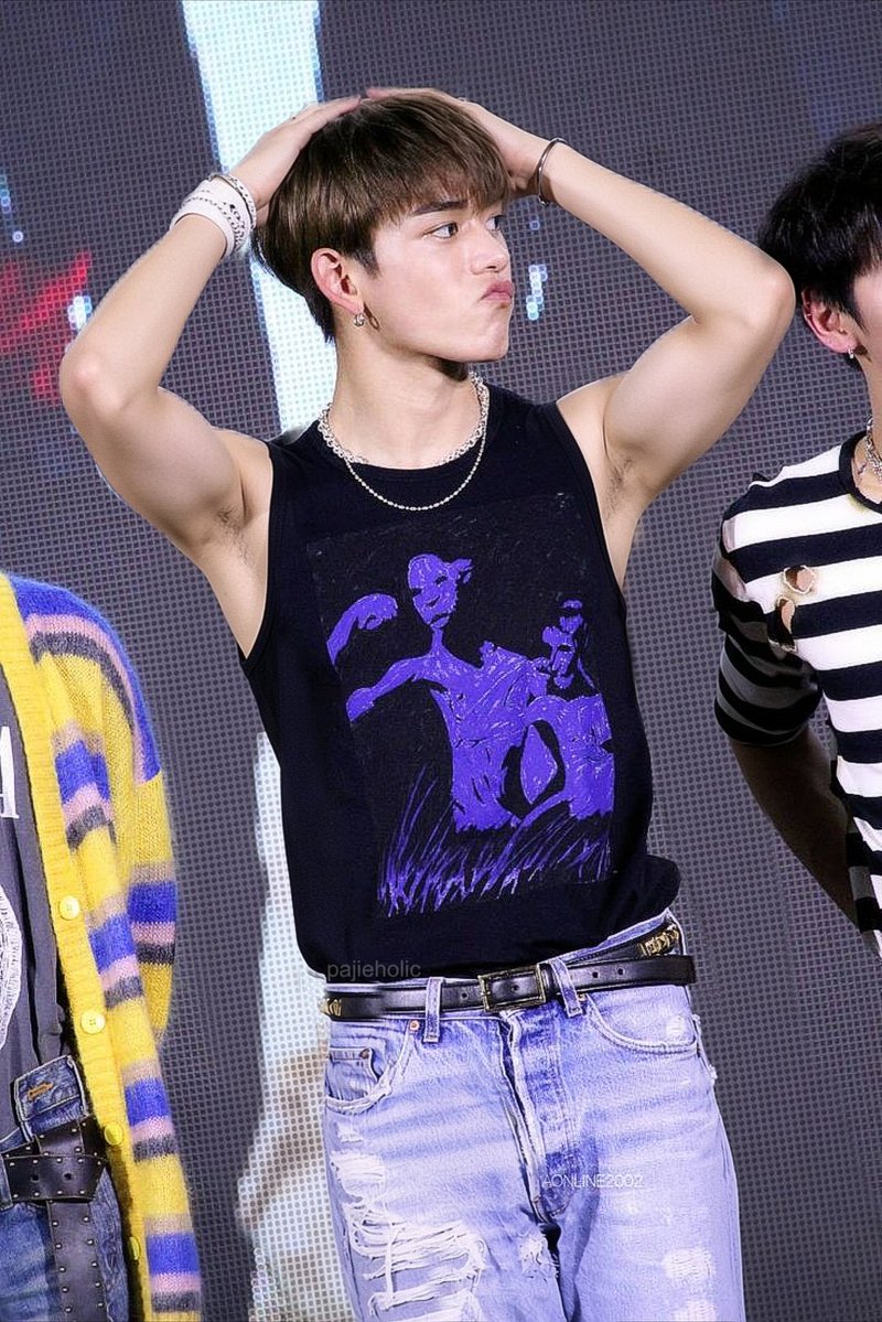 yukheitism's tweet photo. THE PITS KING 💪🏻👑 https://t.co/aollnpasSw