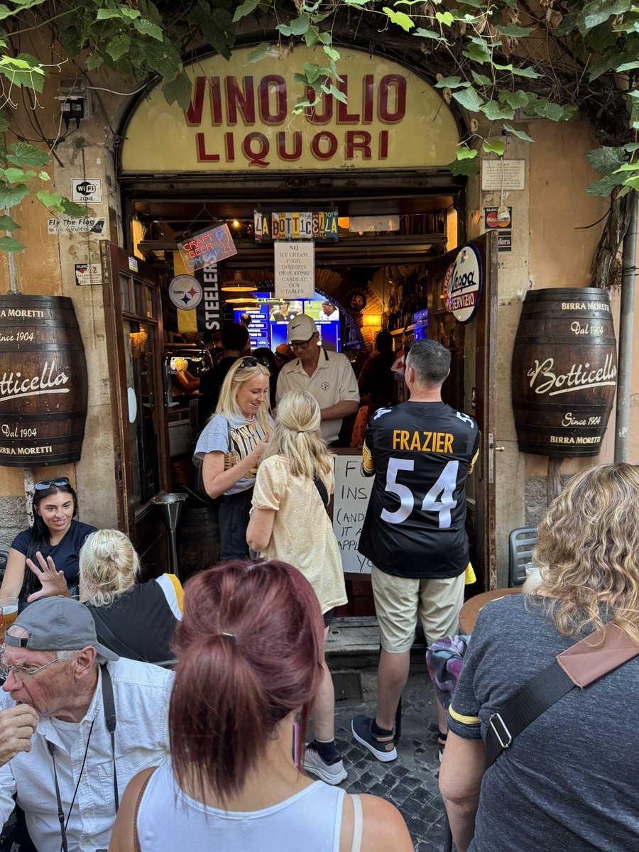 TJHorganTV's tweet photo. Six Peronis deep watching the Falcons lose Week 1 at a Steelers bar in Rome.
They will be hearing my thoughts on Jack Strand. #algecrumpler https://t.co/9MCgWxTWDx