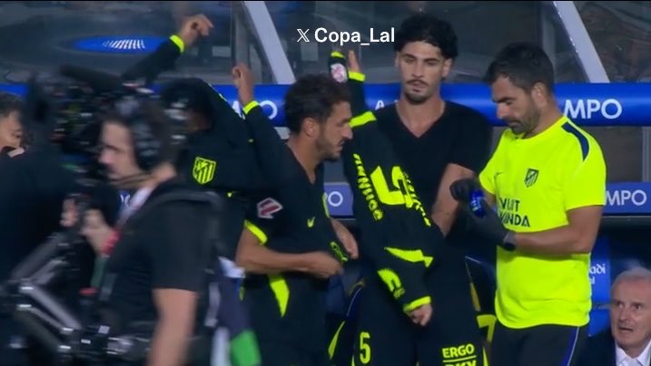 Copa_Lal's tweet photo. ⚫️ 3 تغييرات قادمة لـ أتلتيكو مدريد : جوني كاردوسو ، كوكي ، جوناثان ديفيد . https://t.co/7g9mbR89PA