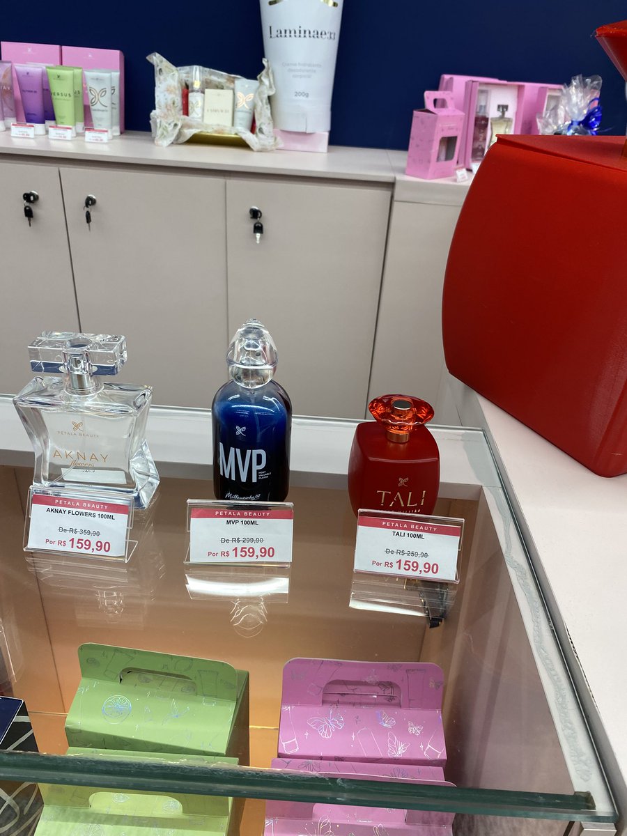 Grazi_LSBK's tweet photo. Vou comprar o perfume do Matheuzinho pra ajudar https://t.co/kouUzfK4Kr