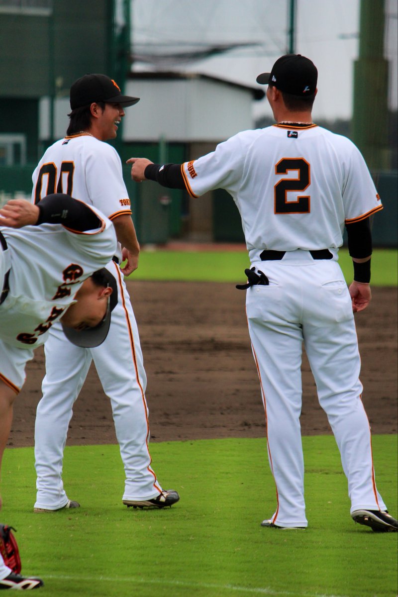 shizux22's tweet photo. 2026.09.13 vs ハヤテベンチャーズ静岡
アップ前に楽しそうに2人でお話してた✋🏻✨
 #吉川尚輝  #湯浅大  #giants  #巨人 https://t.co/0A8A1fcb9O