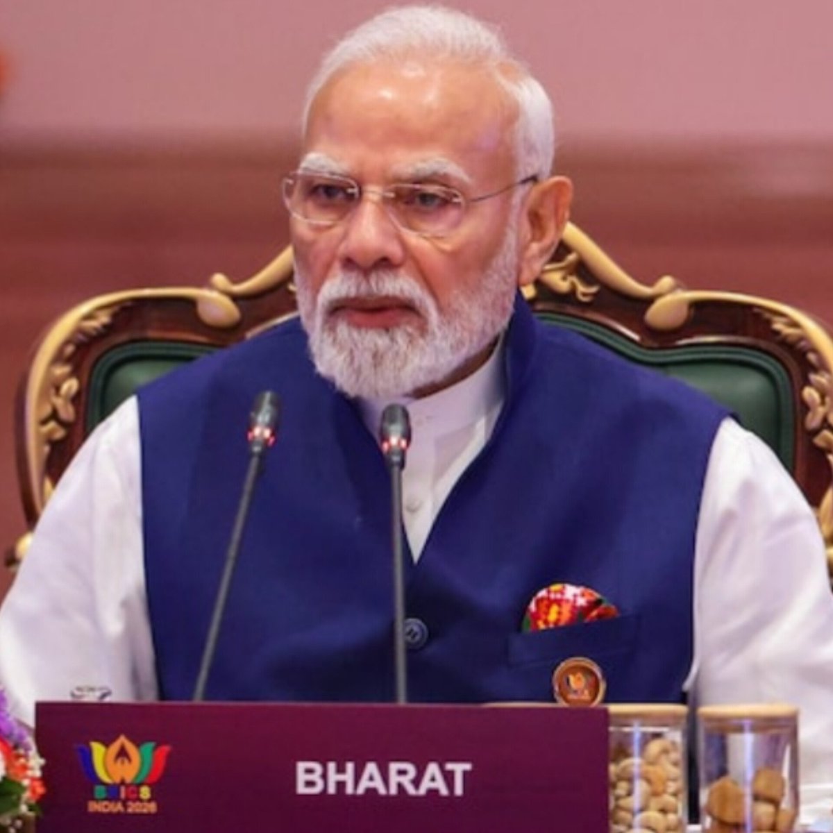 shorts_91's tweet photo. From Xi to Putin, PM Modi held 15 bilateral meetings in 72 hours during the BRICS Summit in New Delhi, discussing trade, security, energy and global cooperation. 

Read more on https://t.co/UMg9HpL2pH

#BRICS #PMModi #India #XiJinping #Putin #Diplomacy https://t.co/W1e6aTlHLi