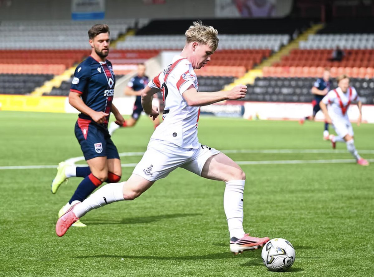rfc_rydc's tweet photo. Academy forward Callum Burnside enjoyed an impressive loan spell with Alloa Athletic last season and he hopes his move to Airdrieonians for 2026/27 will be just as successful 🔴⚪️🔵

https://t.co/azMlKc0Abr https://t.co/8inCqUCjZM