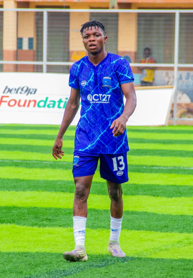 gbagadafc's tweet photo. Femi Ogunniran running down the flank, with an 🅰️ssist and #MOTM performance. 🏃♂️
#GbaVoe | #TCCLeague27 | #OurFlight https://t.co/wI92CbU0Ru