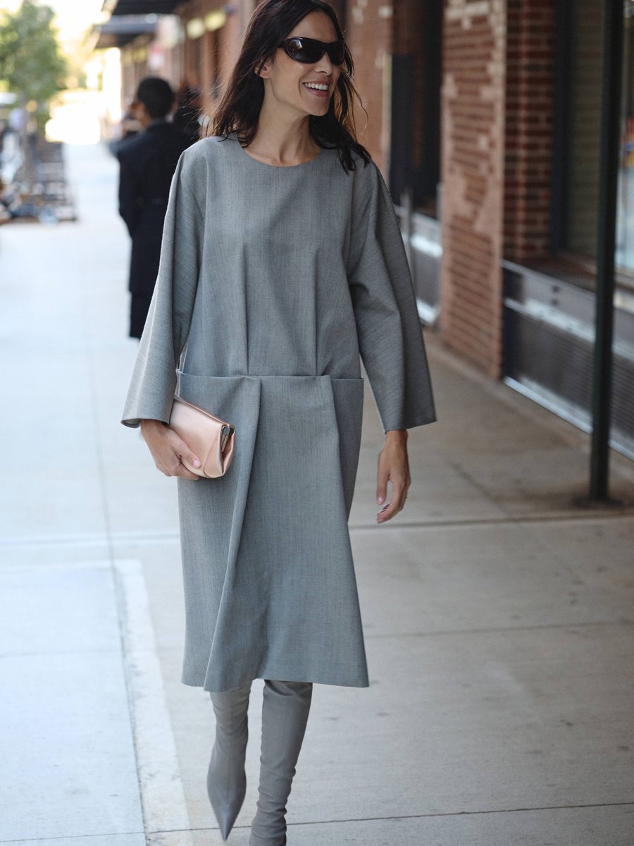 CalvinKlein's tweet photo. street style. Alexa Chung, Madeline Argy, Rebecca Donaldson and more arrive to the Calvin Klein Collection Spring 2027 runway show by Veronica Leoni.

Terminal Warehouse, New York City. https://t.co/8xx0wDZpCu
