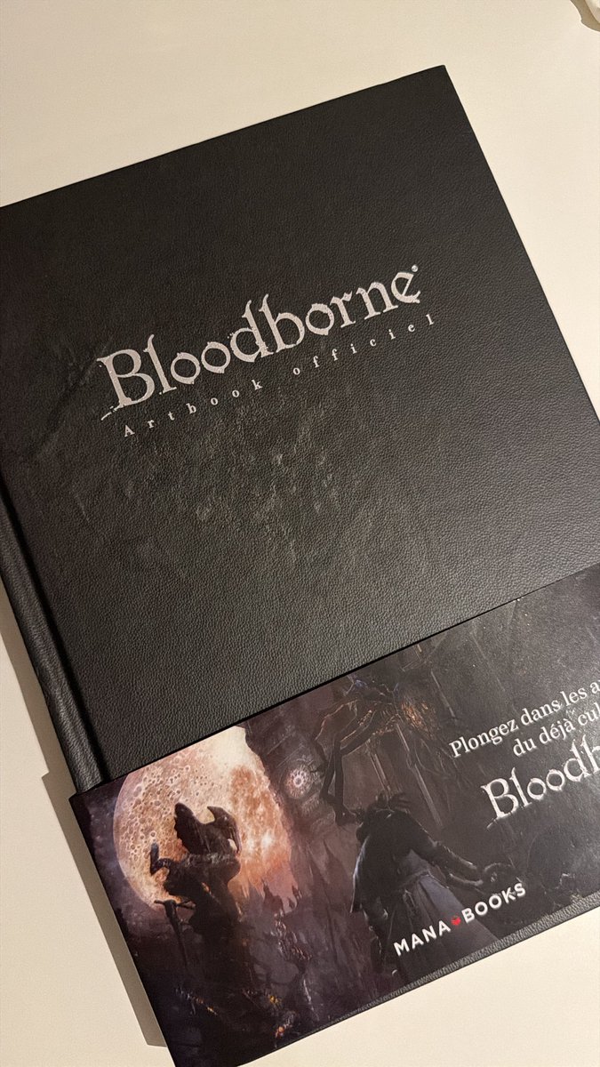 mariill003's tweet photo. Artbook bloodborn🩸🖤 https://t.co/B7W2cmuOpR
