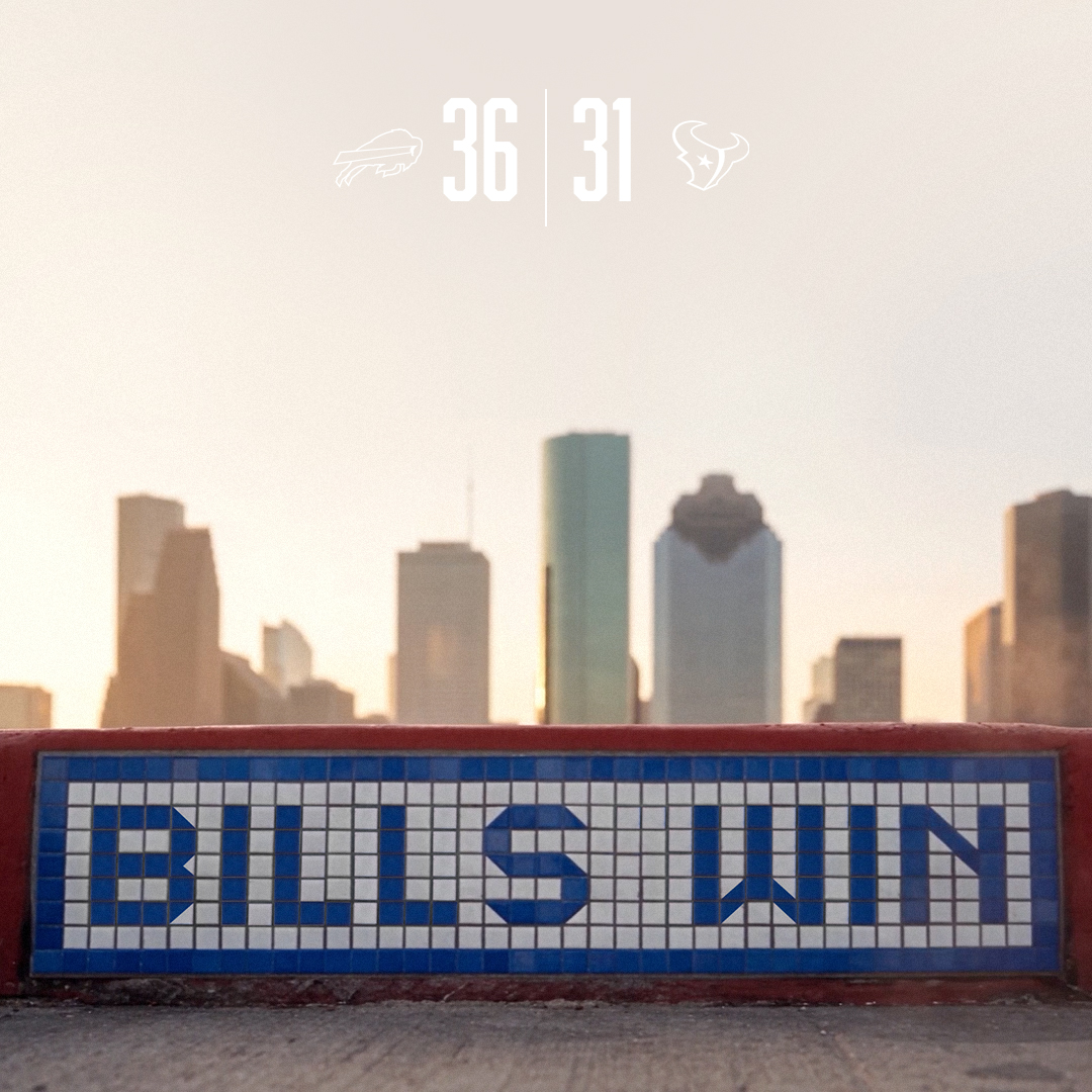 BuffaloBills's tweet photo. H-Town W. 😄 https://t.co/o6IkBUMH0l