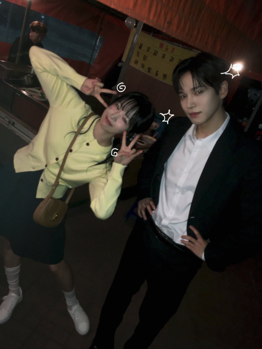 luv1piexe's tweet photo. 사랑이온다 규오희나 오프샷 너무 잘 어울려서 충격 한규오 인스타에 올라온 건데 사꾸도 직접 한거임...? 오프샷 많이 주는 씨피 진짜 호감인데 https://t.co/UuW0dUKZv9