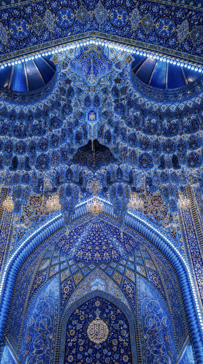 aseelswaid9's tweet photo. The beauty of blue Islamic architecture in Iraq

©️ Aseel Swaid https://t.co/SybsItvfde