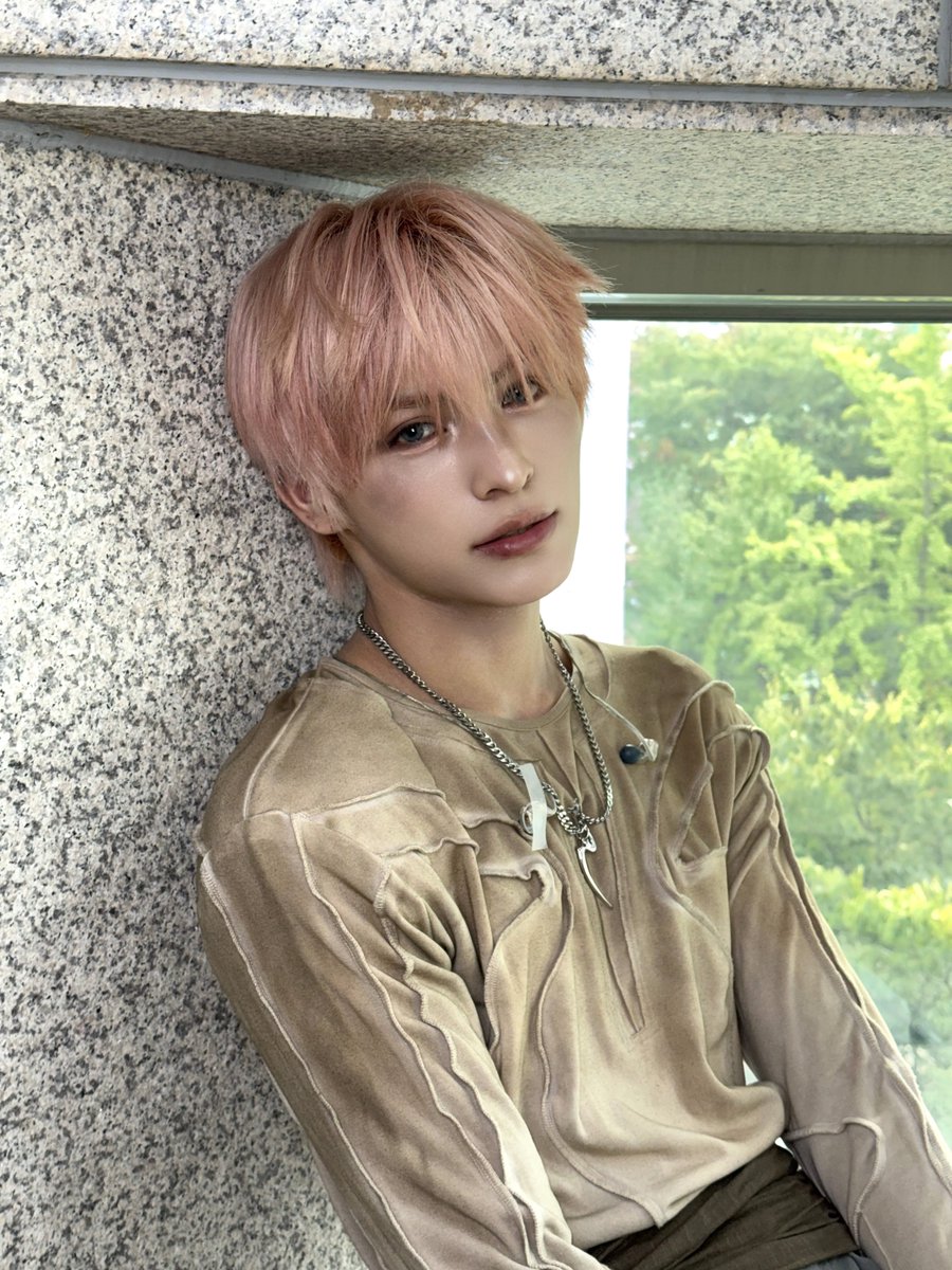 at_ALL_H_OURS's tweet photo. [#마사미]
잘생긴 척~~😘

#ALL_H_OURS #올아워즈
#MASAMI #마사미 https://t.co/tDer39LFB0