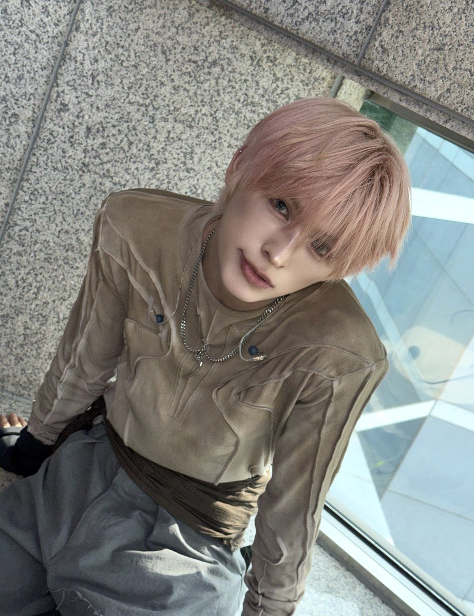 at_ALL_H_OURS's tweet photo. [#마사미]
잘생긴 척~~😘

#ALL_H_OURS #올아워즈
#MASAMI #마사미 https://t.co/tDer39LFB0