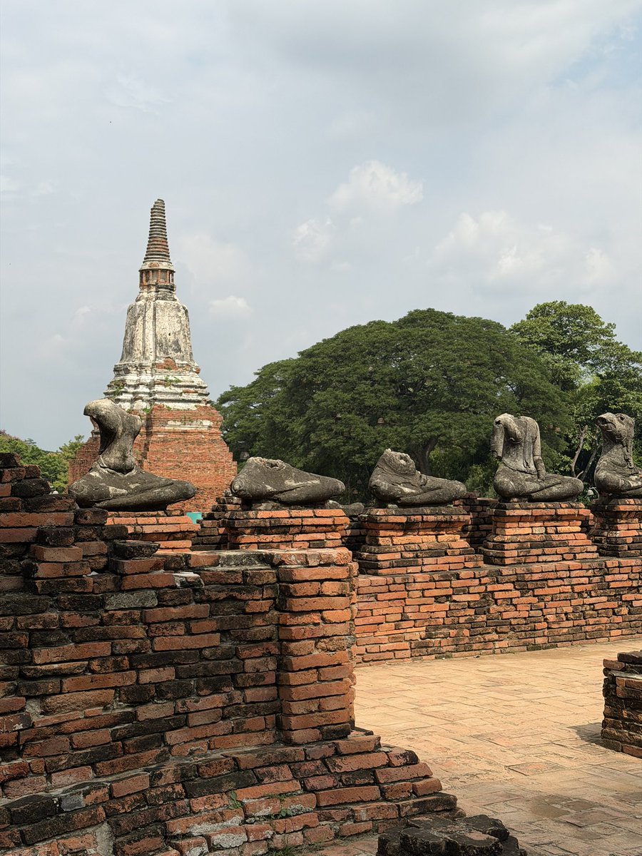 jingjuk23's tweet photo. Wat Chaiwatthanaram https://t.co/FzWF2Rdxcn