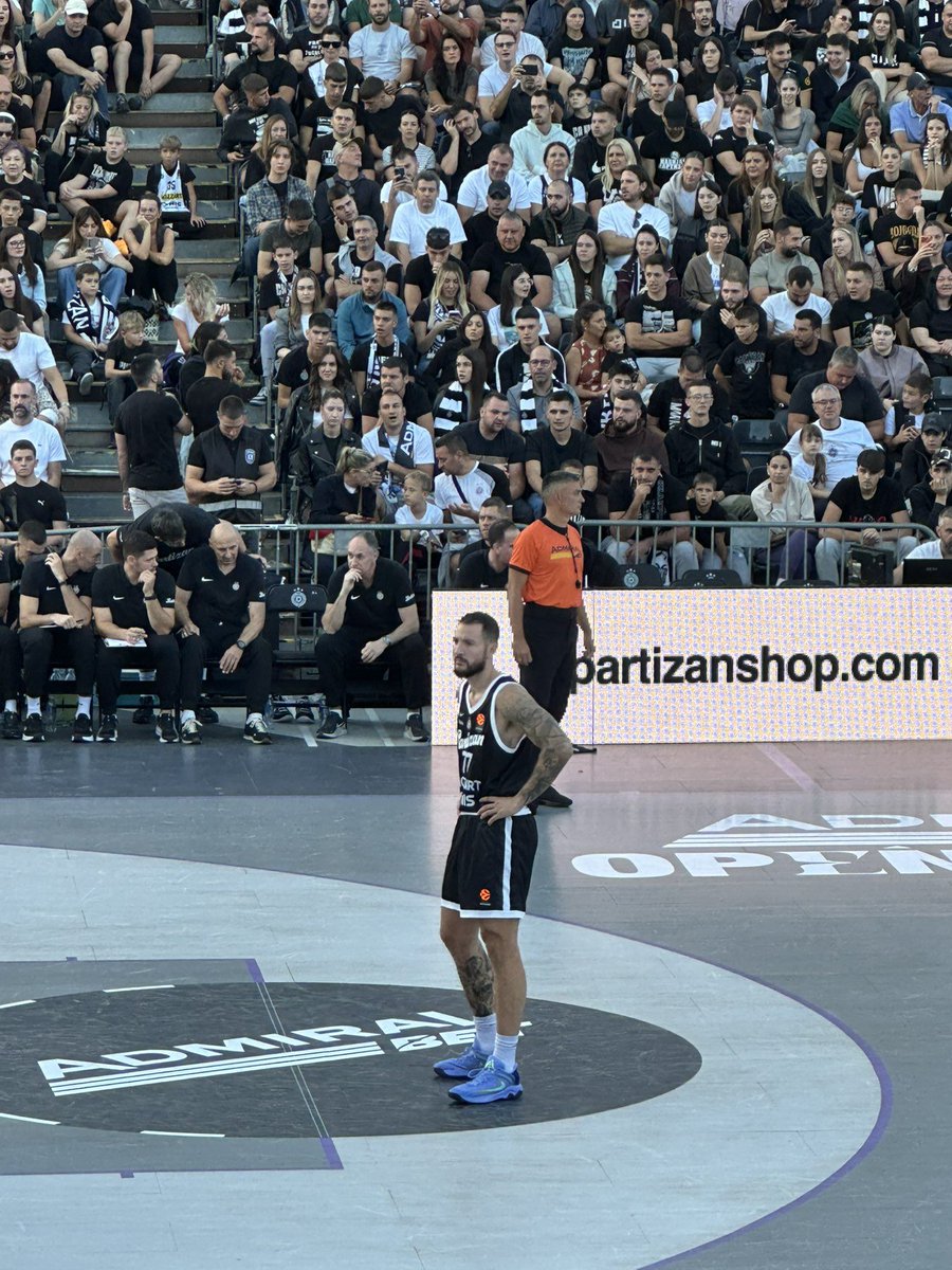Fredb969's tweet photo. Joffrey Lauvergne. #Partizan #basketball #kosarka #Belgrade https://t.co/f3kBIUn00Z