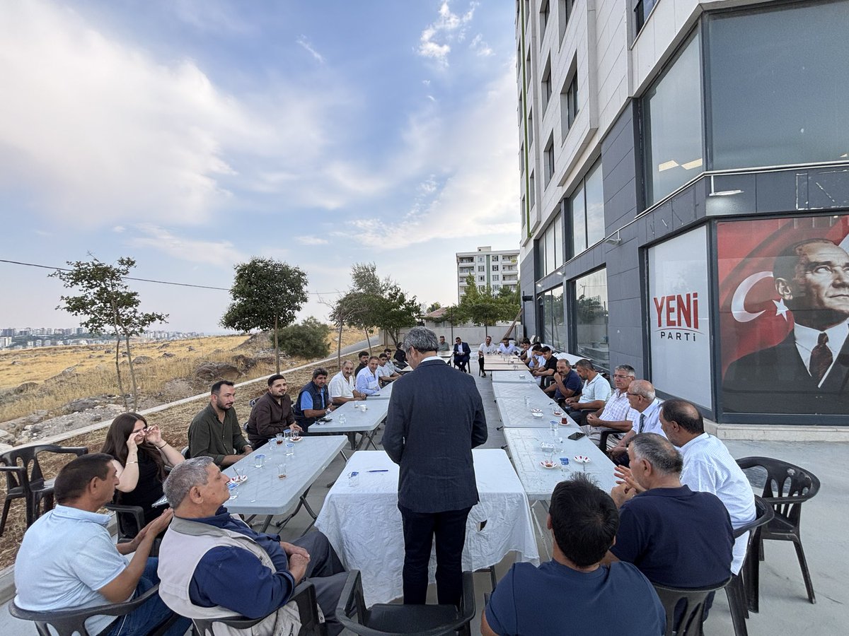 BozansurucuYeni's tweet photo. Kısaslı gençlerimizden YENİ Parti’mize yoğun ilgi! 🇹🇷
Gençlerimizin heyecanı, enerjisi ve değişim iradesiyle Şanlıurfa’da büyümeye devam ediyoruz @yenipartiyiz @eczozgurozel @EnsarAytekin10 @MTanal https://t.co/6noxK32hTs
