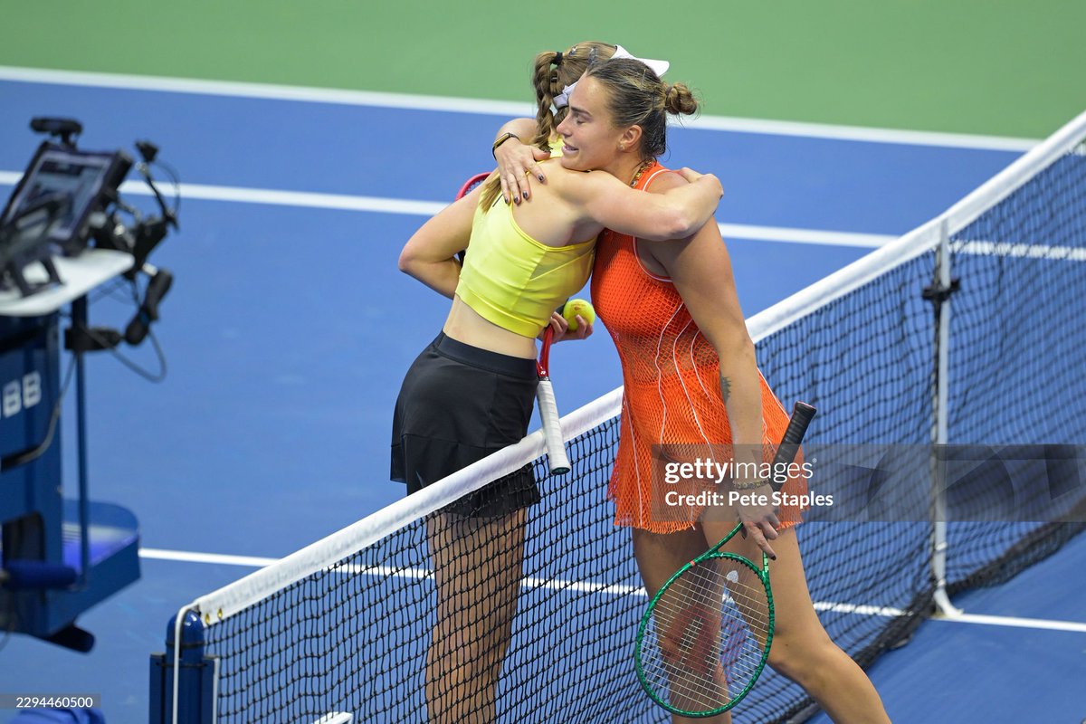 Livieparis2024's tweet photo. That's the "sore loser" everyone's talking about by the way. She hugged Rybakina, congratulated her. 
You guys love hating on Sabalenka who just happens to be disappointed at herself. She had high expectations she wanted the win badly, when is that ever wrong? https://t.co/tDfPwAheBI