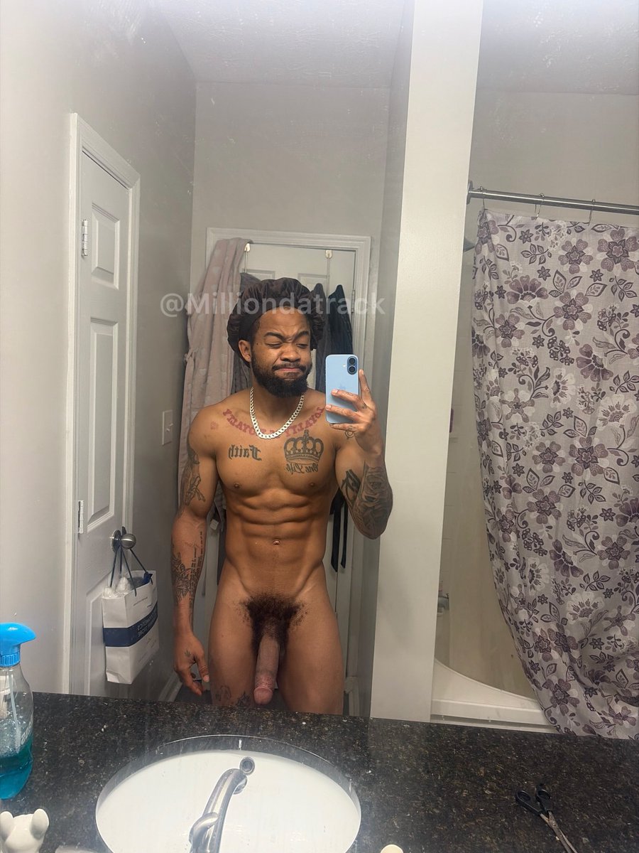 MilliOnDaTrack's tweet photo. Maybe if I shave the pubes you’d see an extra inch of dick, but I don’t shave https://t.co/a35Obdhucz