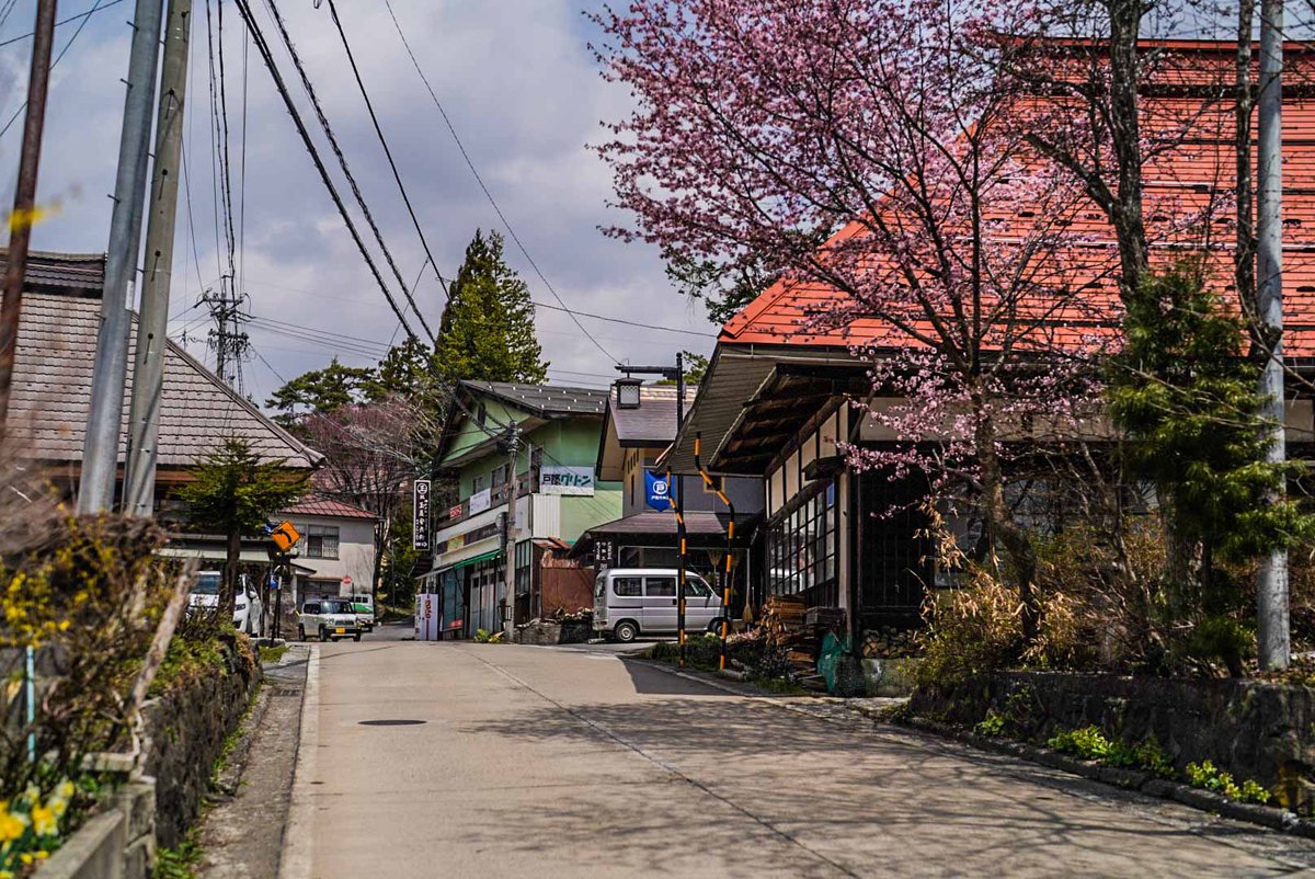 VisitMachinami's tweet photo. 長野市戸隠の玉屋安兵衛は、素敵な雰囲気の建物でした。

#戸隠の町並み
#長野市戸隠伝統的建造物群保存地区
#玉屋安兵衛
#長野市戸隠 https://t.co/oWoSNcy576