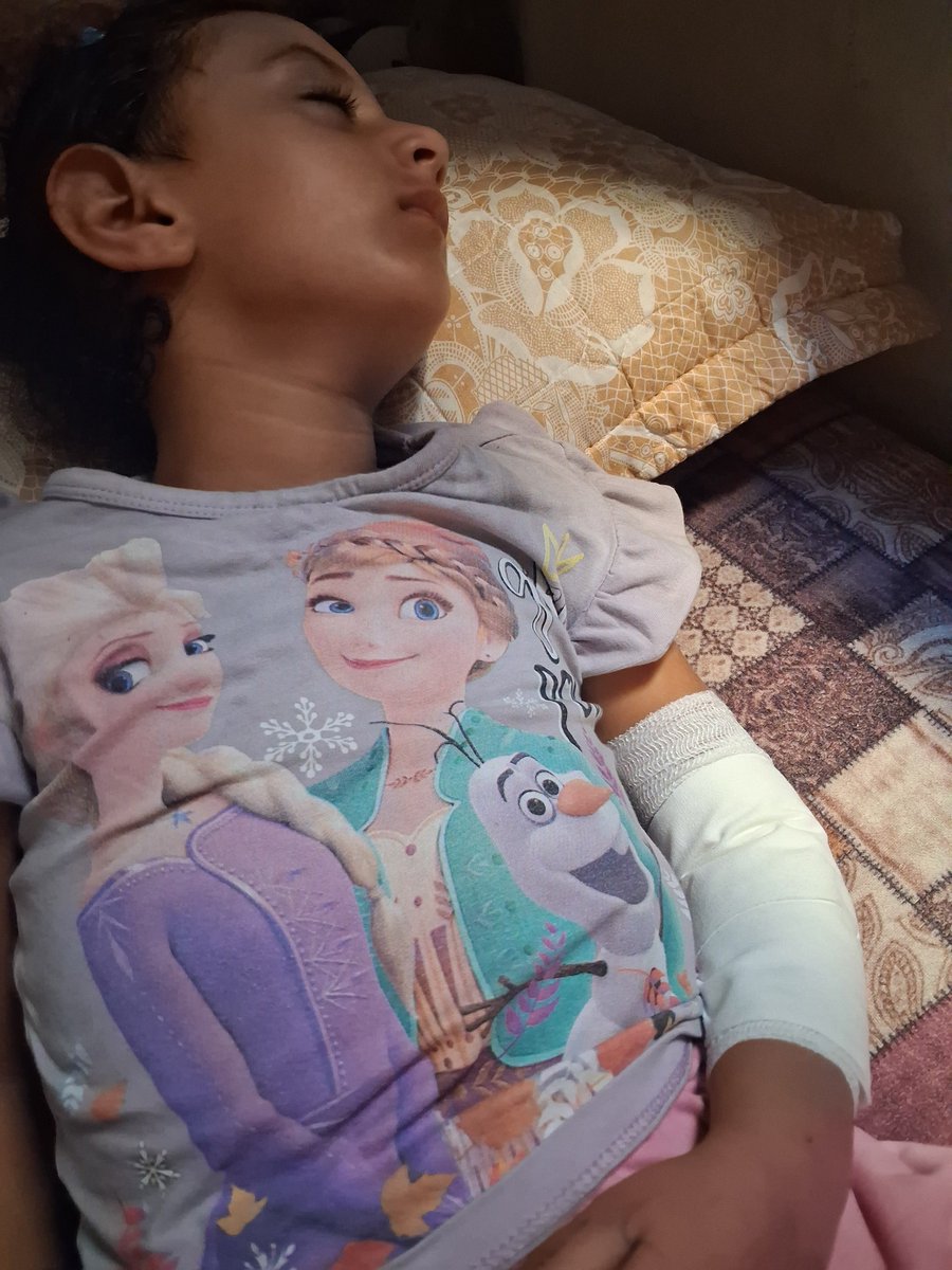 hazemkhilla's tweet photo. I BEG YOU😭

Stop please😭

My child is dying😭

Don't ignore

beg you

 Help me

I need milk

beg you

Help me

I need MILK 

I need MILK

I need MILK

I need MILK

BEG YOU 

I need MILK

I need MILK

I need MILK

I need MILK

I need MILK

Help me😭

https://t.co/RyaPLGSbZv https://t.co/8wSXhT00mr