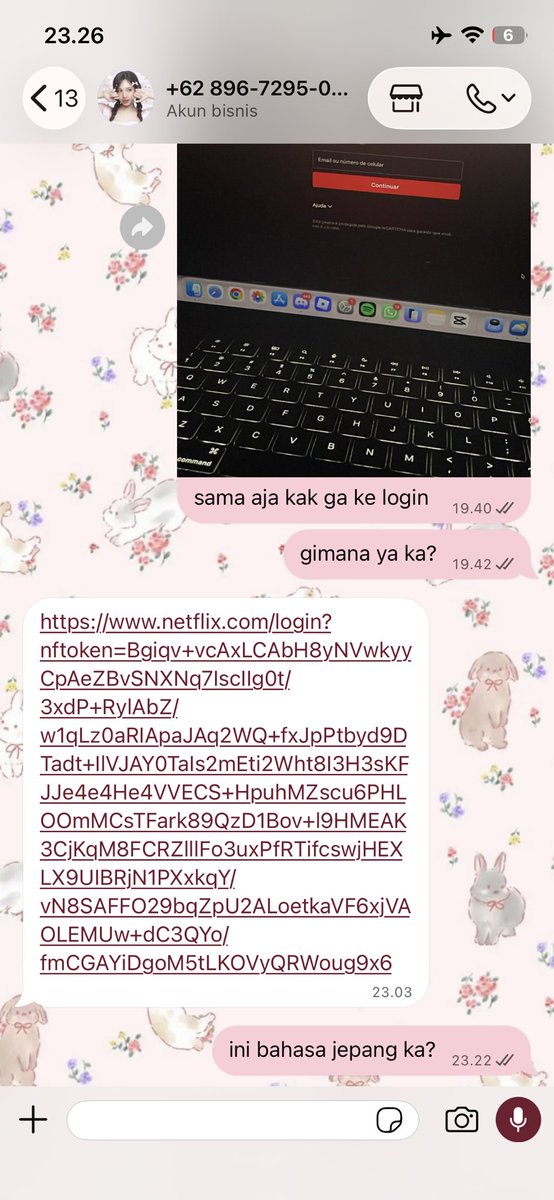 getsometears's tweet photo. mau nanya emang sekarang kalo beli netflix tu pake link? jujur bingung banget karna ke logout terus dan bahasa netflixnya macem macem, kemarin netflixnya bahasa portugis sekarang bahasa jepang gitu 😭 sekalian wtb akun netflix yang ga pake link dong, parno takut knp2 #zonauang https://t.co/huZXeq7g6A