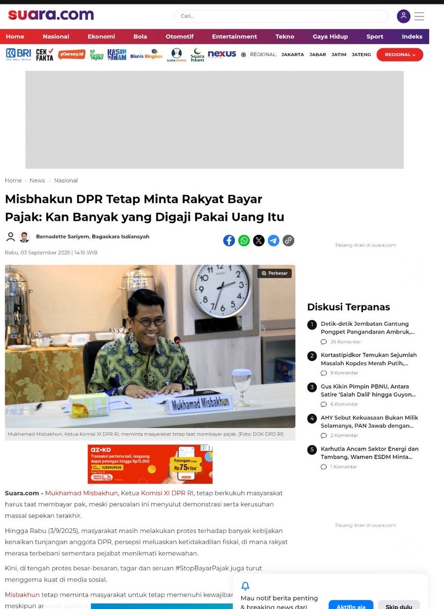 rebukanrain's tweet photo. COBA DEHH PERHATIIN KETIGA BERITA INI

Berita pertama: Duit pajak di korupsi sama pegawai pajak sekitar 2T

Berita kedua : Rakyat di suruh tetap patuh bayar pajak. 

Berita ketiga : Ini merupakan plot twistnya dan puncak komedi, yang ngomong suruh taat pajak malah terduga pelaku pemalsuan cukai rokok.

EMANG BERASA FILM SIHH NEGARA KONOHA INI 😭😭