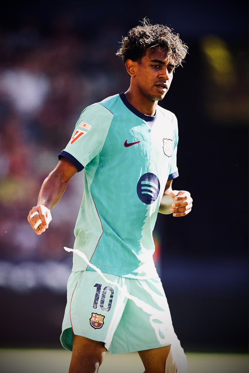 _v1md's tweet photo. فوز مهم و جديد لبرشلونه  5 / 5 و العلامه الكامله ❤️💙

شوط الثاني سيئ و فيرمين الاسوء https://t.co/cJr9RfMqJz