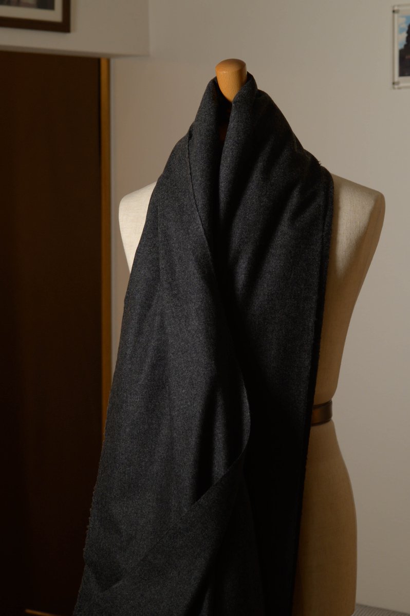northerntailor's tweet photo. グレイフランネルの
今シーズン第一号に取り掛かります
物価高になる以前にまとめて分けてもらえた、最後の一点
バルマー＆ラム
個人的に思い入れのある銘柄です
色展開は少ないけれど、その分リーズナブルで重宝しました
お選び頂きありがとうございます
ダブルブレステッドスーツ、ご期待ください https://t.co/BA3GA3e3je