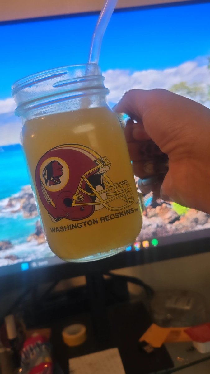 Campjursay's tweet photo. Week 1! #BeatPhilly #MimosaSundays #NFLsundays
β€οΈ https://t.co/maO9WlmBky