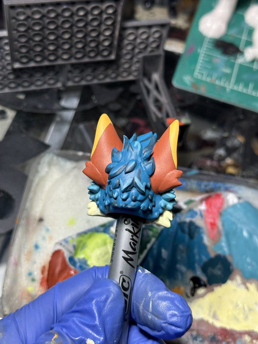 RivetCoyote's tweet photo. LOOK AT THE BOYYY 🧡💙 https://t.co/oqECTnrpoX
