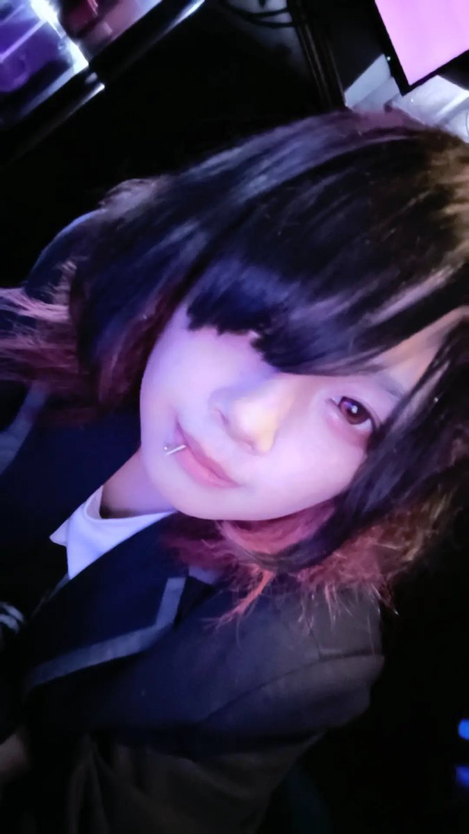 uta_lovegod's tweet photo. 久しぶり😼

#メンコン #メンコン営業 #コンカフェ #コンカフェ営業 #池袋 #美男美女と繋がりたい #片目界隈 https://t.co/k2RXaA2nQY