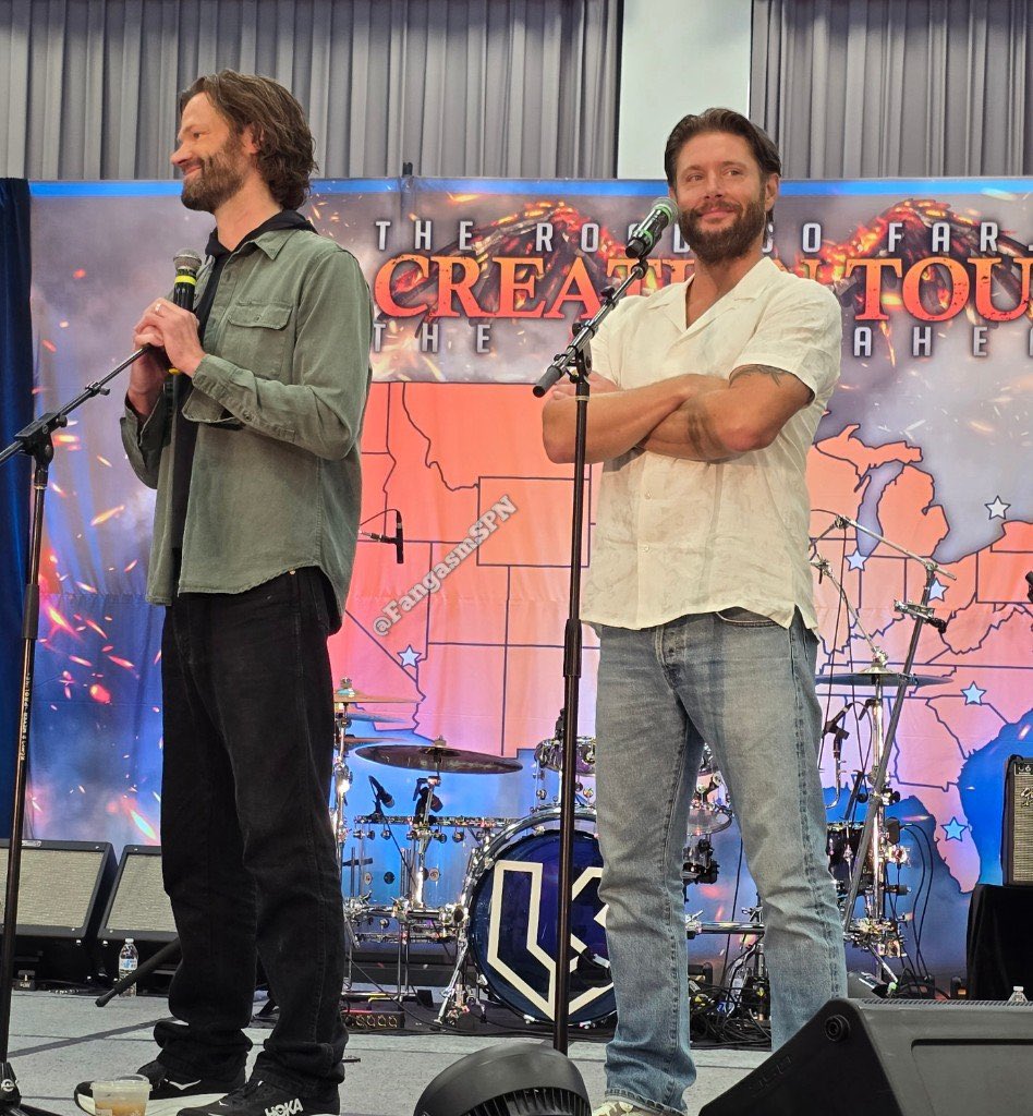 soldierthons's tweet photo. PILOT ANNIVERSARY AND J2 PANEL?!?! WE WON SO BAD. https://t.co/omhLDMnbxn