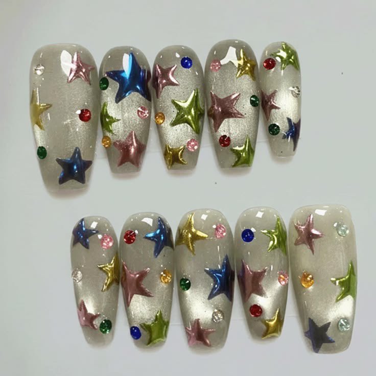 nextday_nails's tweet photo. Ada yg mau dibuatin press on nails kayak gini guysss? Aku butuh untuk porto only 69k ajaa

#zonauang #zonajajan #pressonnails https://t.co/OmR5oa5GUL