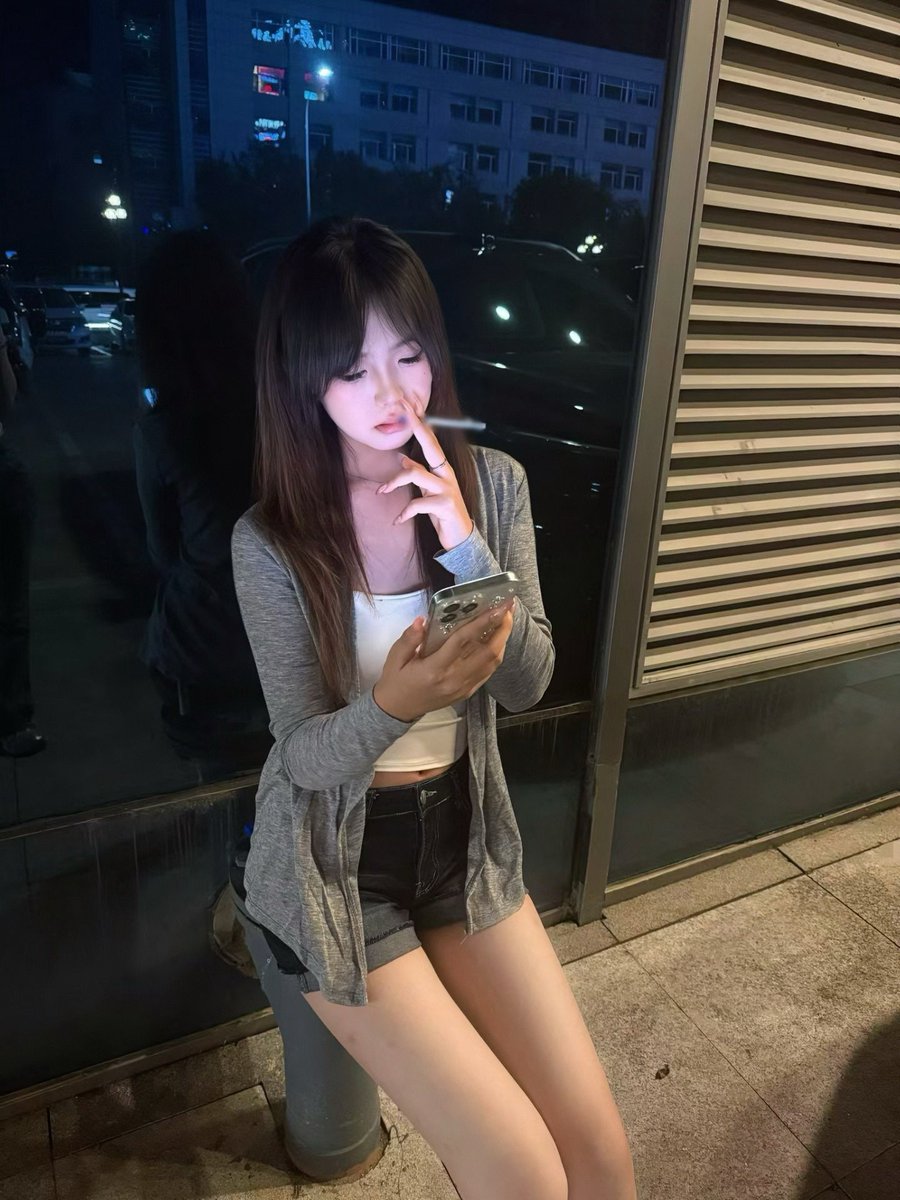Protimyyy's tweet photo. 呃呃呃加速器要到期了 https://t.co/pVfUaJERvA