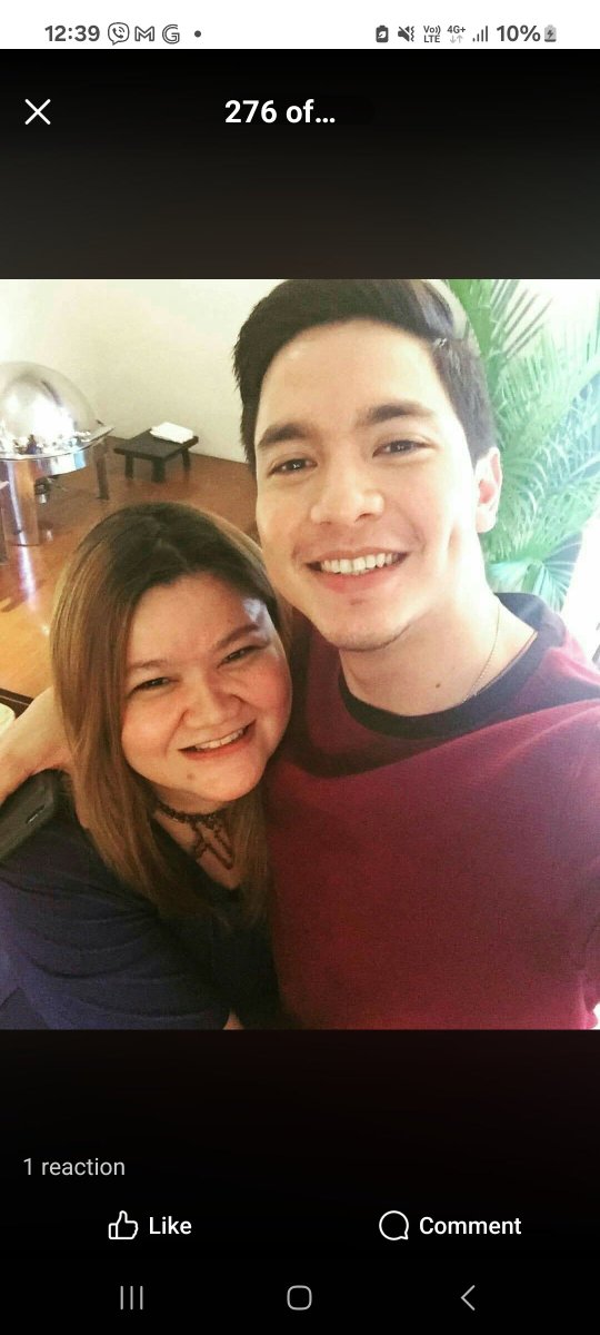 jacquelinemegan's tweet photo. Known #AldenRichards for quite some time, handled magazine publicity at the height of #AlDub when I was working with Sparkle. Up to now, he still says hi. At a Netflix event, while walking down the red carpet, he stopped and said hi to me. Di nakkalimot. Love you https://t.co/NgKcgxKq9v