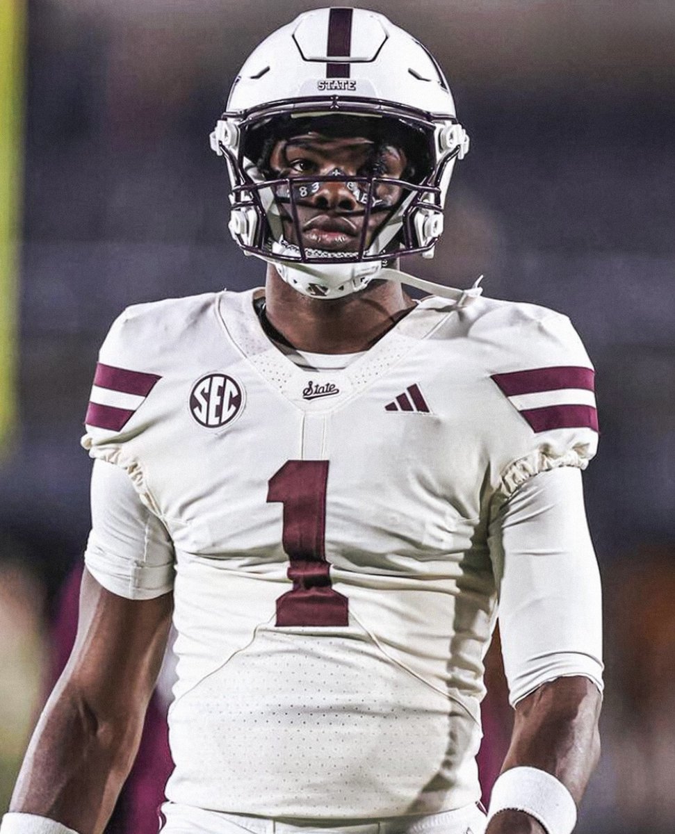 CoachAJForbes's tweet photo. Mississippi State and Jeff Lebby’s Veer-and-Shoot offense is putting college football on notice 🔥

Let’s take a look at the Bulldogs’ 38-14 win over Minnesota…🧵 https://t.co/F7qH6P2HRp