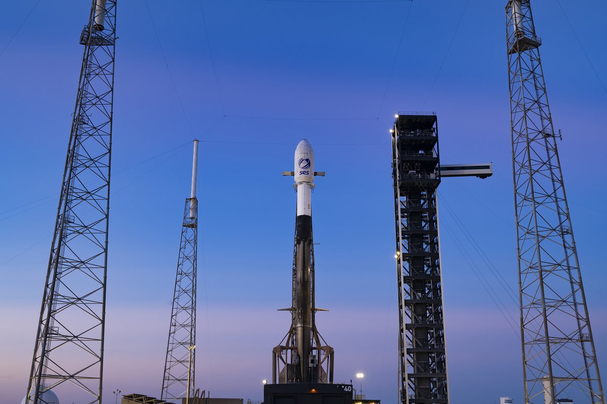 SpaceX's tweet photo. Falcon 9 is vertical at pad 40 in Florida ahead of today’s launch of the @SES_Satellites O3b mPOWER mission. The 87-minute window opens at 2:49 p.m. ET. Teams are keeping an eye on weather, which is currently 60% favorable for liftoff → https://t.co/SiBUleNzPM https://t.co/Ia4OqDDA3r