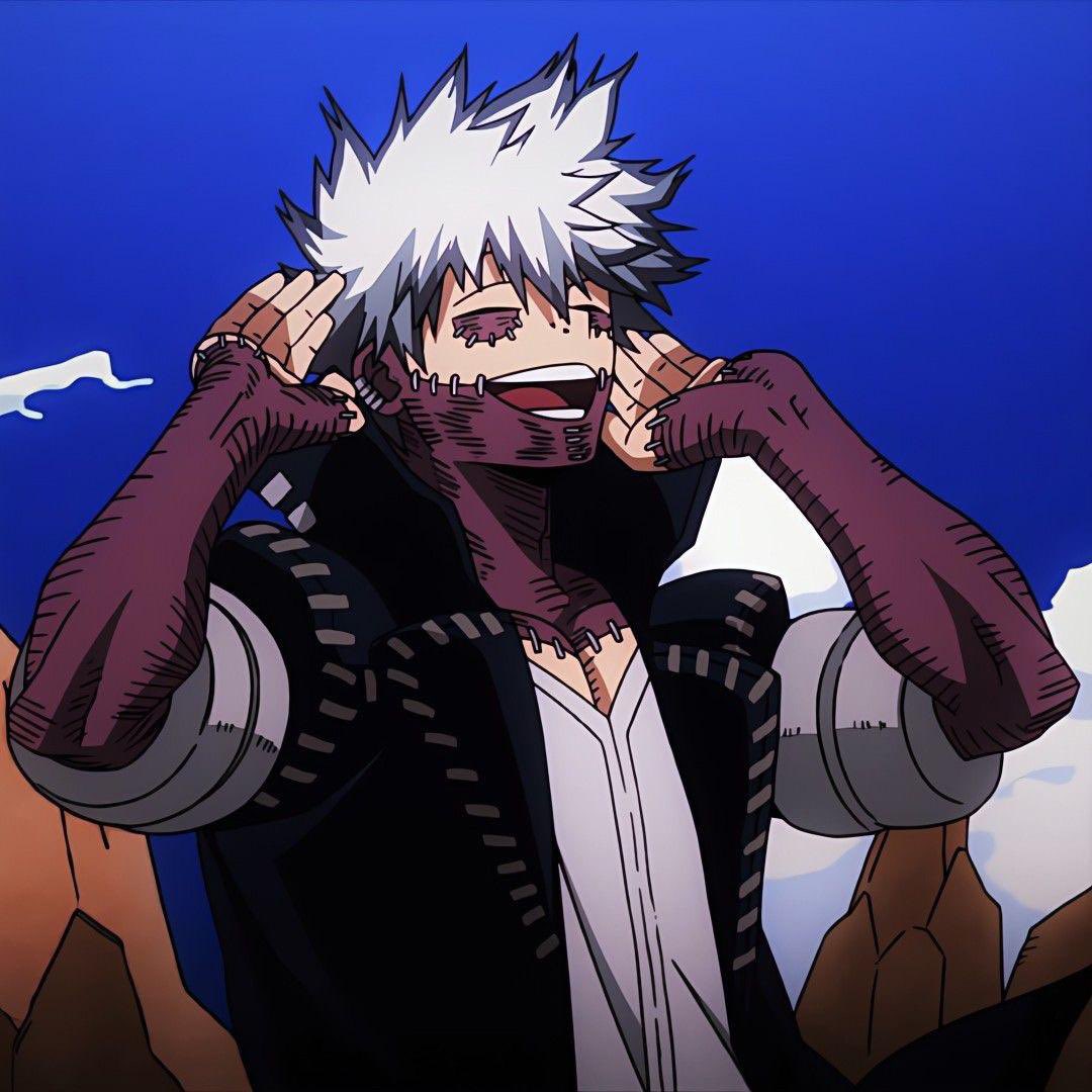 FreakarakiLover's tweet photo. I love the insane difference of Pre Touya reveal and Post Touya reveal Dabi it’s so funny how different he acts https://t.co/vKnFPiBoVe