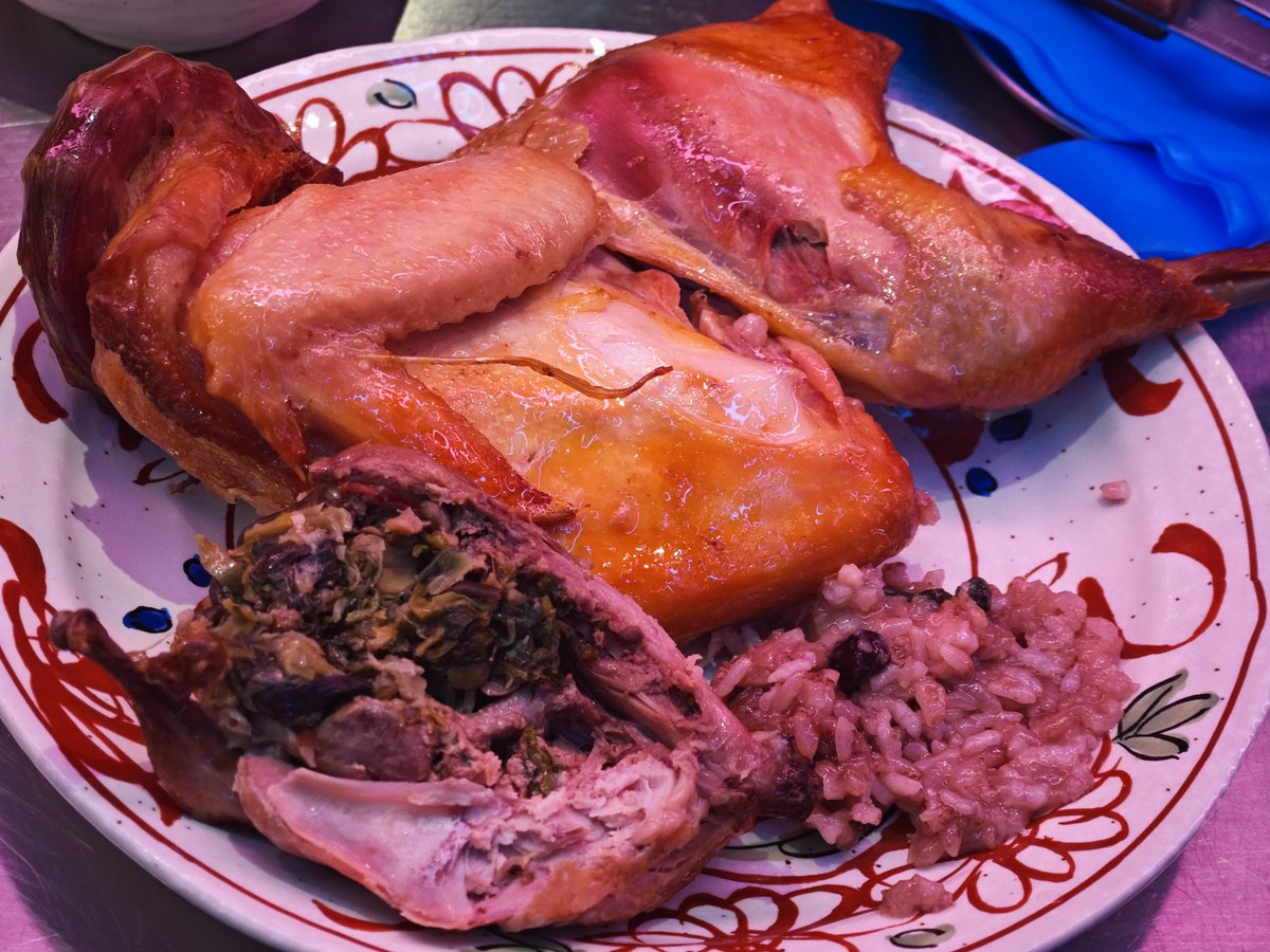 ringomorerubiim's tweet photo. 鳩の血卵の復刻メニューも食べたいなー
#鉄鍋のジャン米とサーカス https://t.co/1ErGUzVnI6