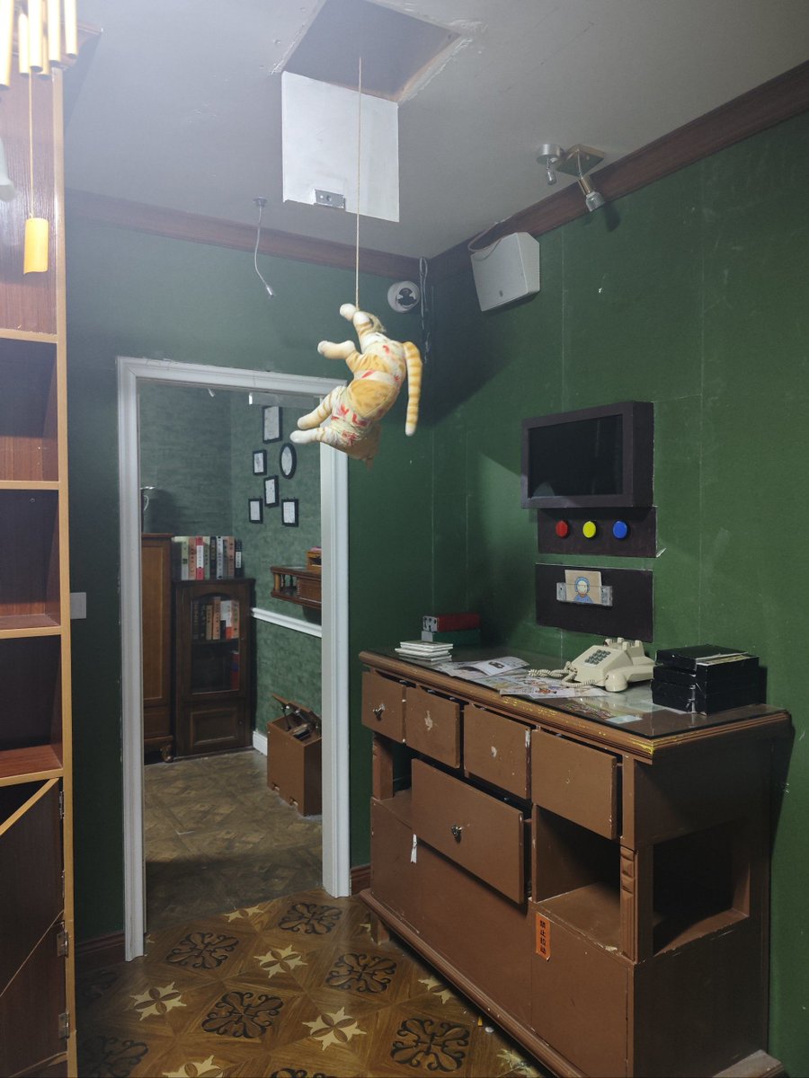 thouq558175's tweet photo. New locked room escape challenge! Solve the hidden codes, beat the timer u0026 get out before the door locks forever. ， https://t.co/yB0UCdJAT8