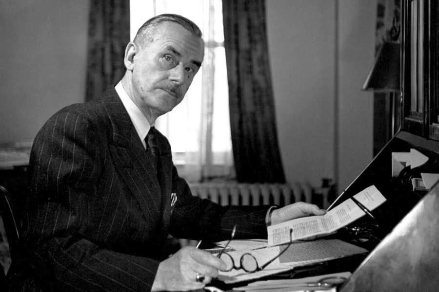 QuotesforGoal's tweet photo. “La tolerancia es un crimen cuando lo que se tolera es la maldad”

Thomas Mann https://t.co/43FDCFzcGq