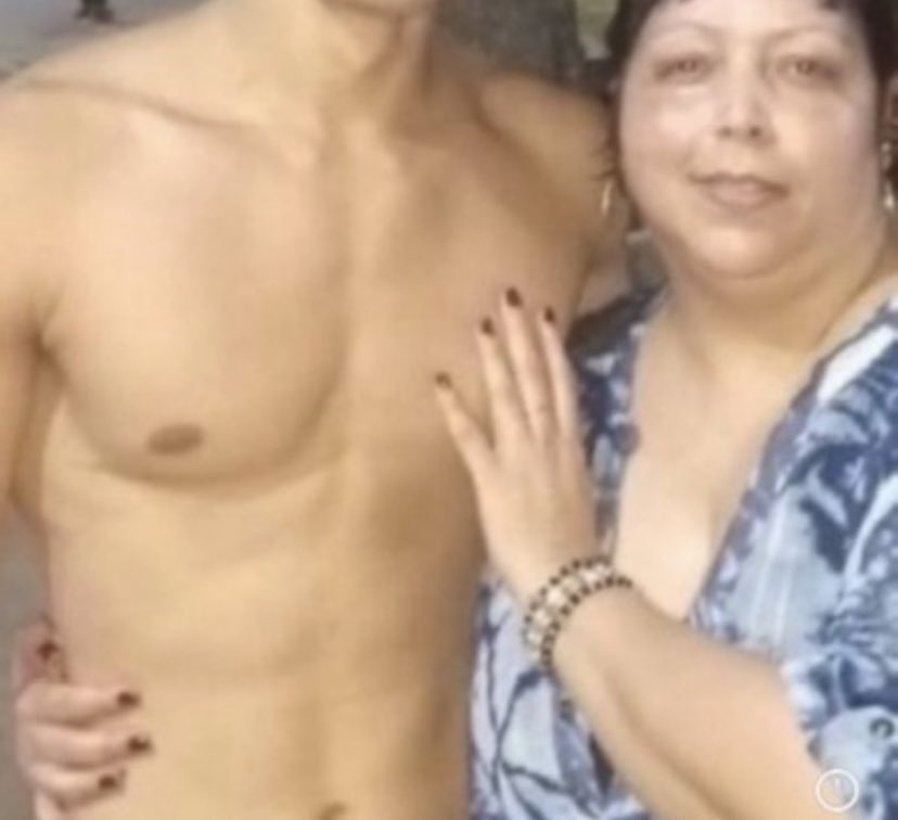 brunorahall's tweet photo. @eumattro22 sim e quando achar ele vai te trair então antes disso acontecer vc vai ter que abrir o relacionamento https://t.co/gdEU3VJv7z