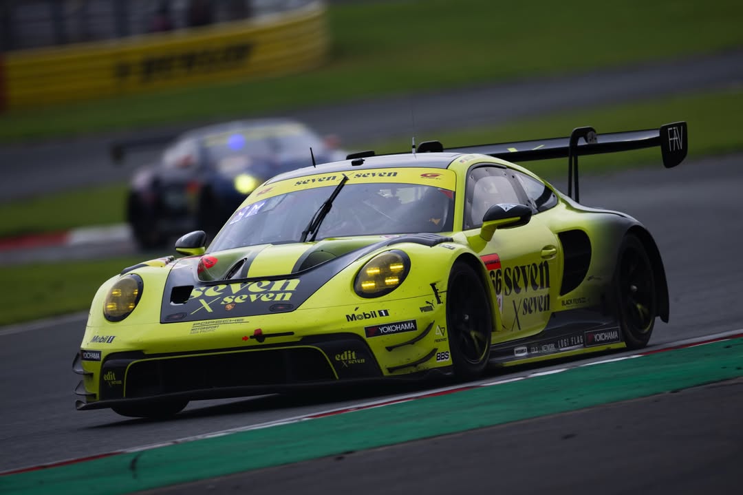 EloyReidy's tweet photo. P6 in Fuji Super GT Round 3. Starting from P17, that was all we had. Great work by @sevenxseven_racing for a solid effort. Next up: Suzuka, one of my favourite tracks in Japan. https://t.co/r5wZv8zOO0