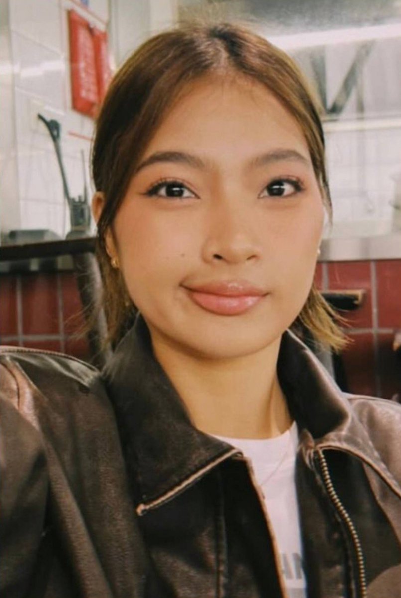 eliithegiant's tweet photo. Happy birthday to this cutie patootie, and our resident smirk master. 💚

Colet SeeTheLight At 25 https://t.co/bqS9QNHOip